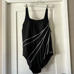 ROOTS Woman’s One Piece Swimsuit Sporty Fashion, Black With White Trim Size 16.
